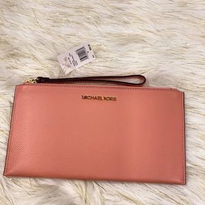 Michael Kors wallet wristlet
